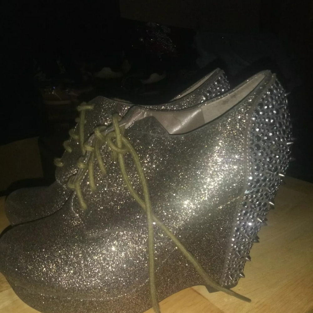 Gianni bini sparkle shoes wedge. Size 6.5 brand ne
